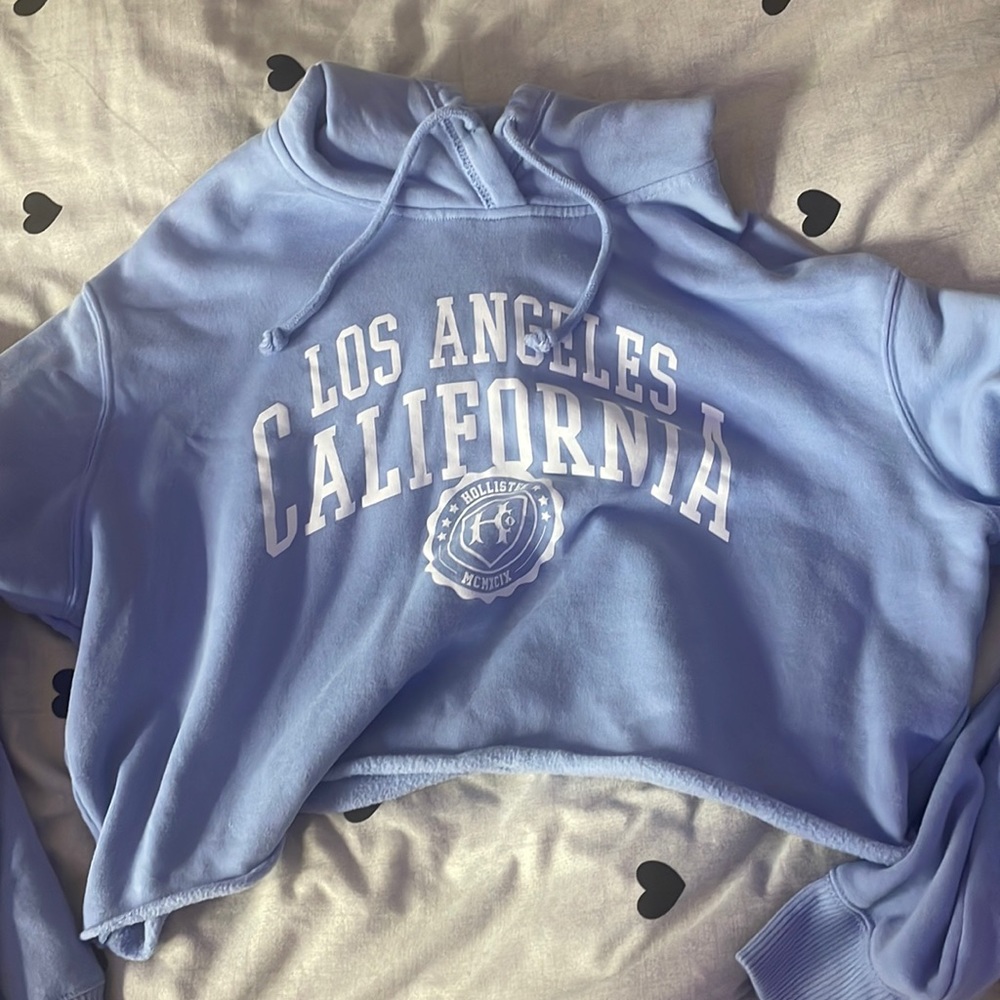 Womens California cropped sweater (size L but fits like a medium) NWOT